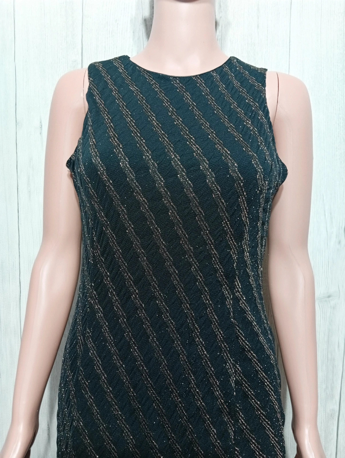 Robe femme - Taille M/38 - promod- couleur noir et dore – Promod – taille M / 38 / 10 2