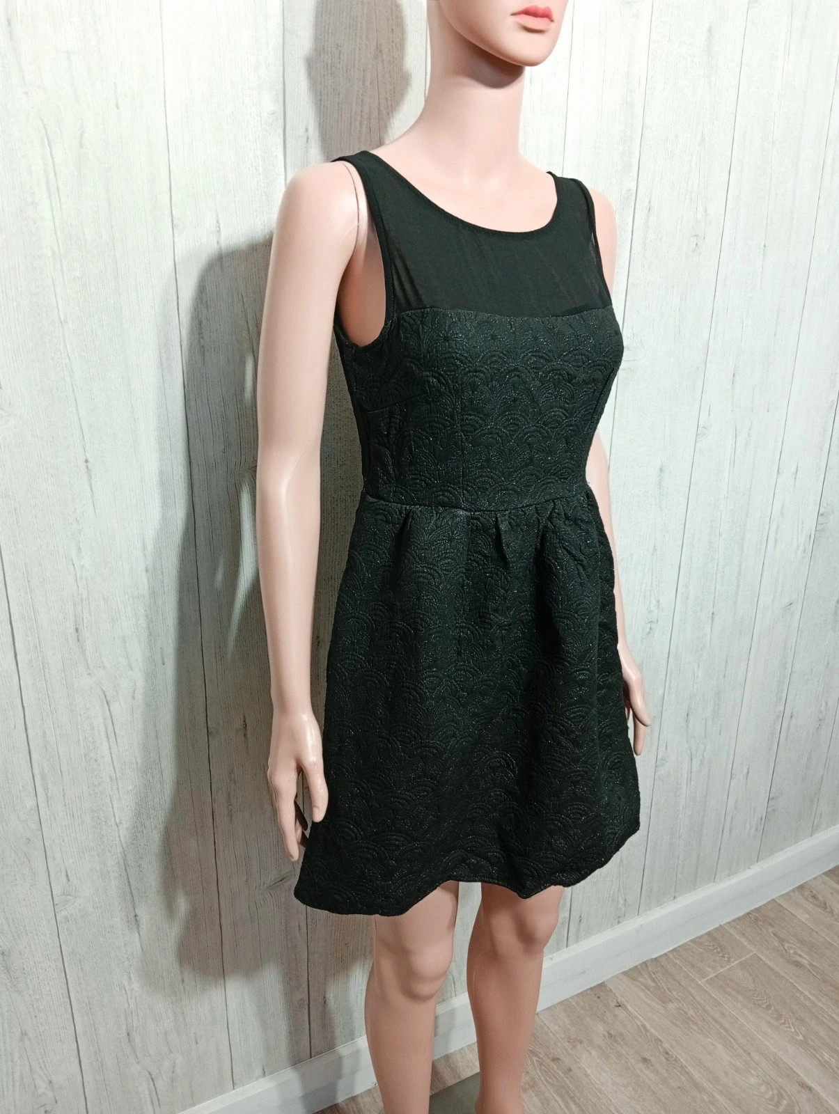 Robe femme.- taille M/38 - naf naf - couleur noir – Naf Naf – taille M / 38 / 10 4