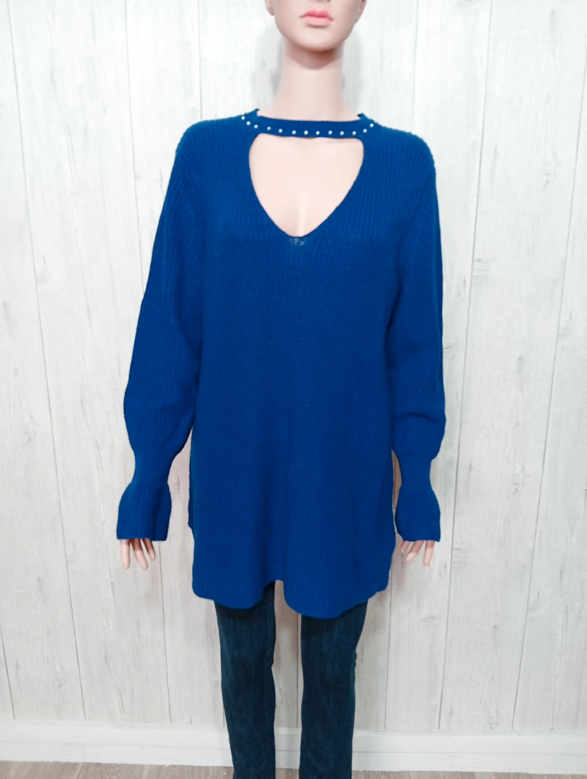 Pull femme - Taille 46/48- blanche porte- couleur bleu