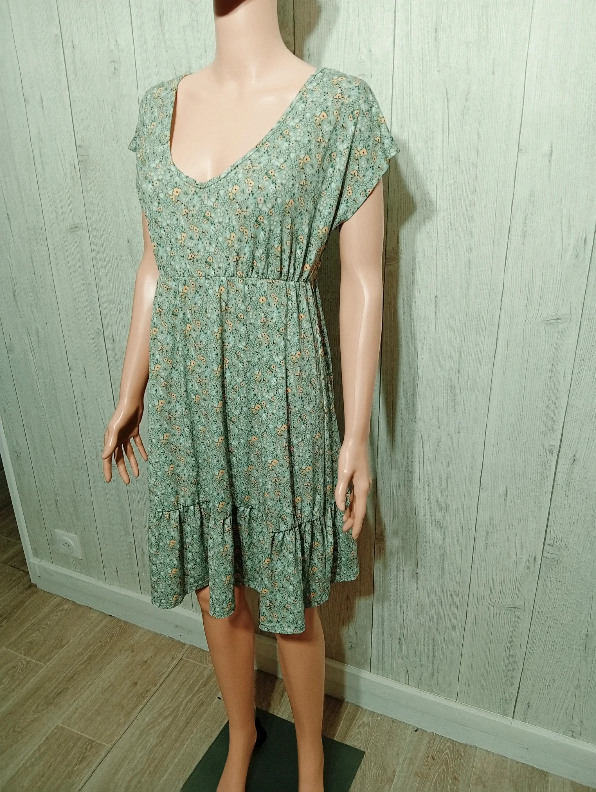 Robe femme - Taille M/38- La Halle - couleur menthe jaune et blanc – La Halle – taille M / 38 / 10 5