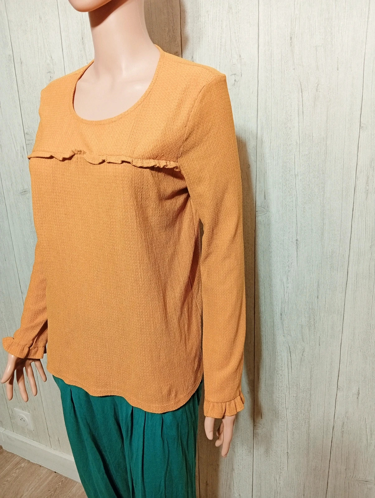 Blouse manche longue femme- Taille M/38 - kiabi- couleur moutarde – Kiabi – taille M / 38 / 10 5
