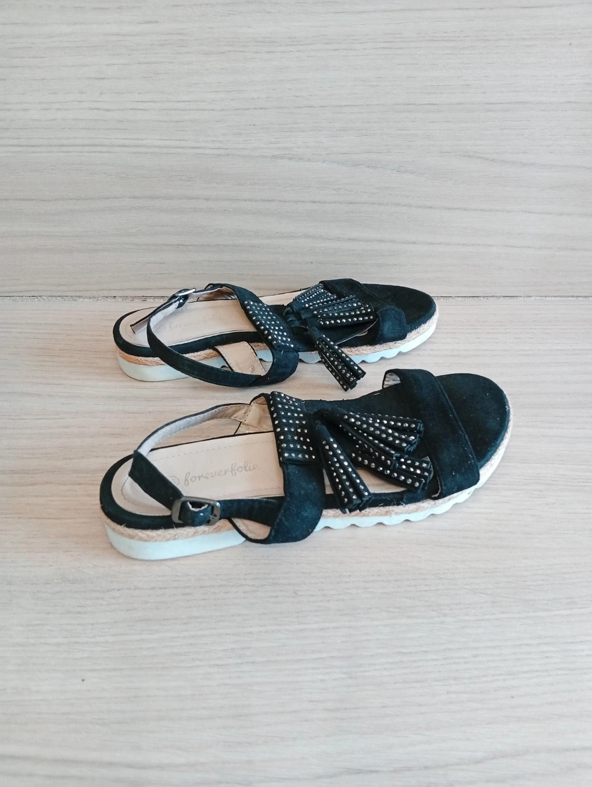 Sandales femme - Taille 36 - forever folie- couleur noir et beige – Forever Folie – taille 36 5