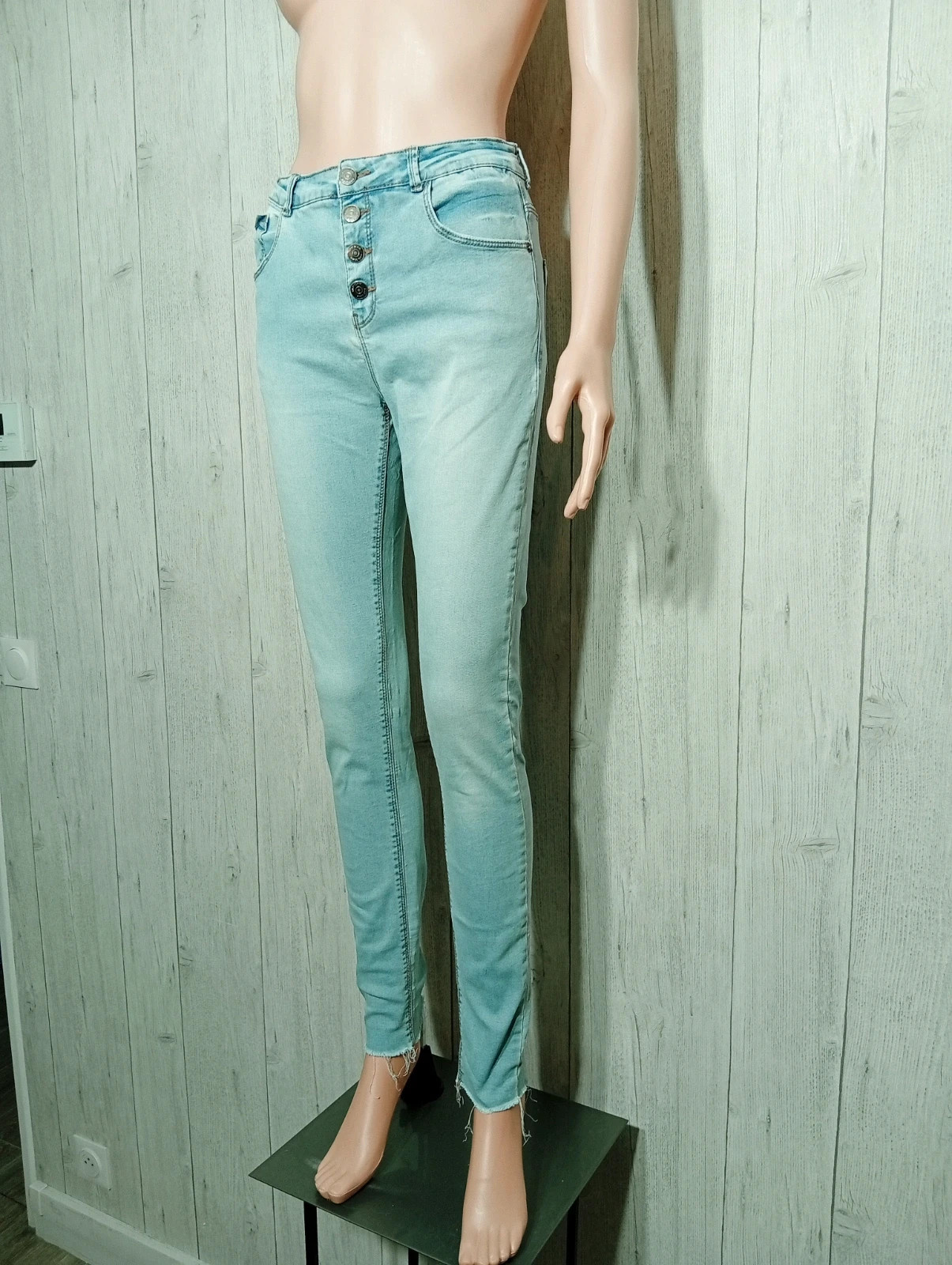 Jeans skinny fille - Taille S/16 ans ( 158/164 cm) -kiabi - couleur bleu clair – Kiabi – taille 16 ans / 176 cm 5