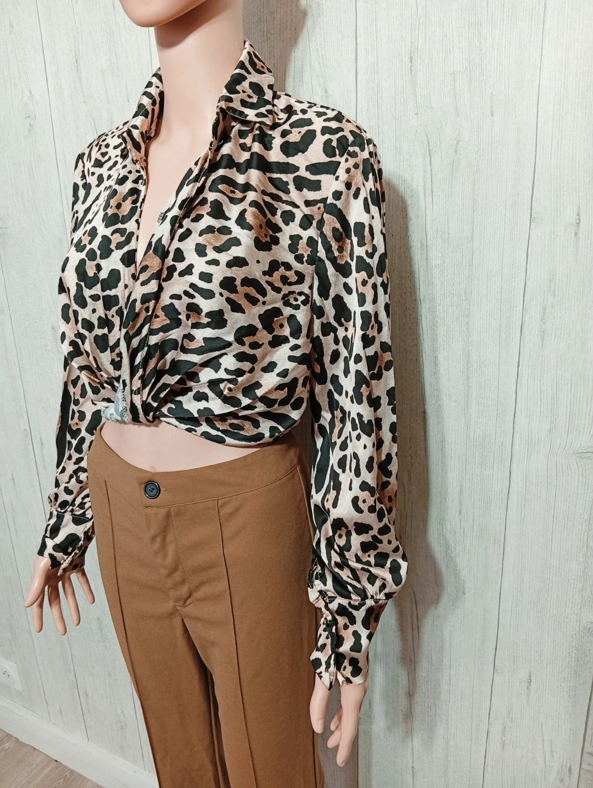 Blouse femme- Taille 36/38- couleur noir et beige – taille M / 38 / 10 4