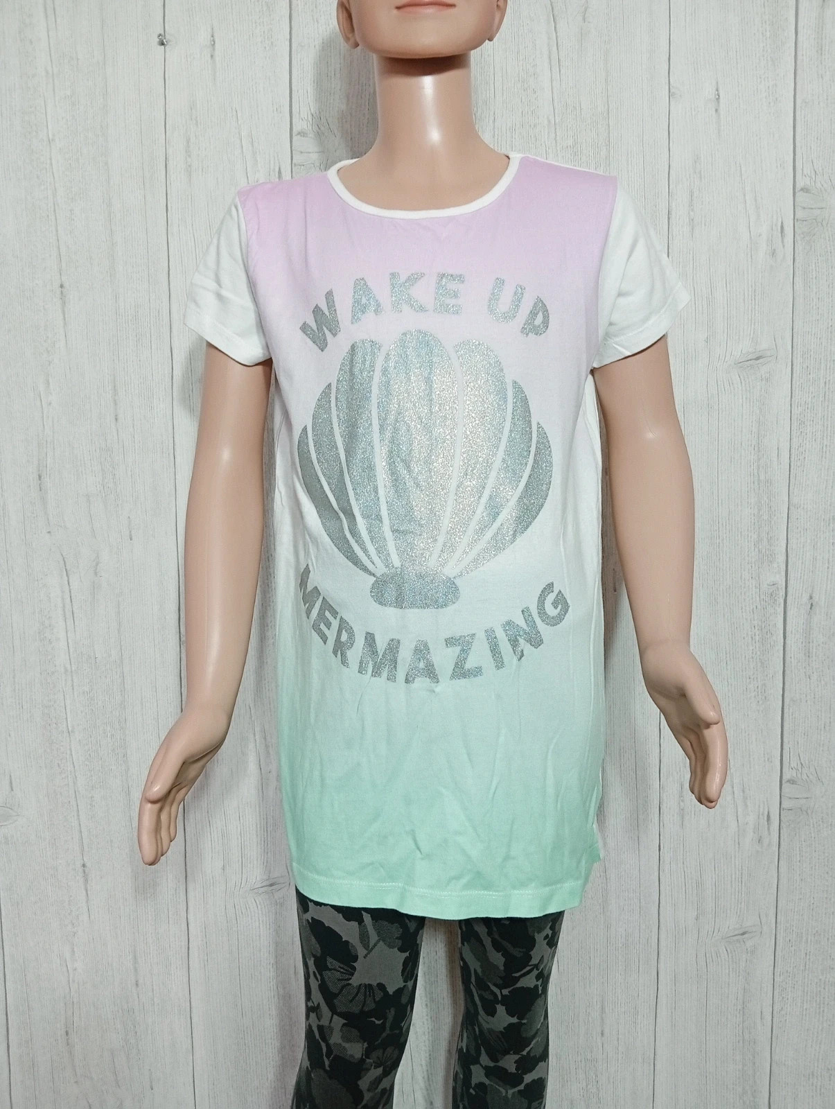 T-shirt manche courte fille- taille 11/12ans ( 152 cm) – Primark – taille 12 ans / 152 cm