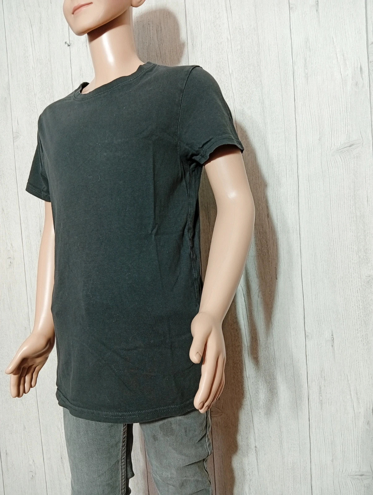 T-shirt manche courte garcon- Taille 12 ans ( 144/155cm) - kiabi- couleur noir gris – Kiabi – taille 12 ans / 152 cm 5