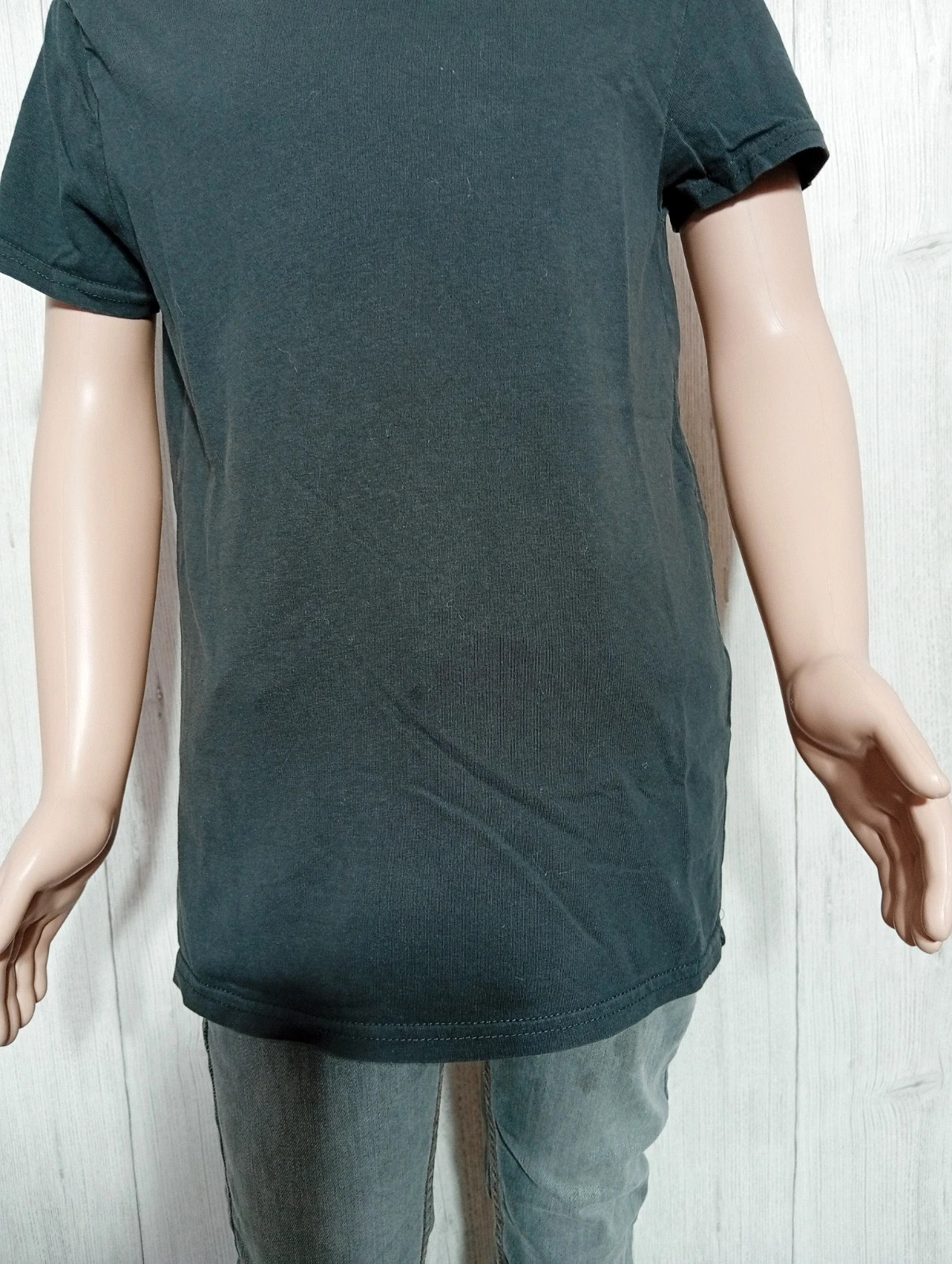 T-shirt manche courte garcon- Taille 12 ans ( 144/155cm) - kiabi- couleur noir gris – Kiabi – taille 12 ans / 152 cm 3