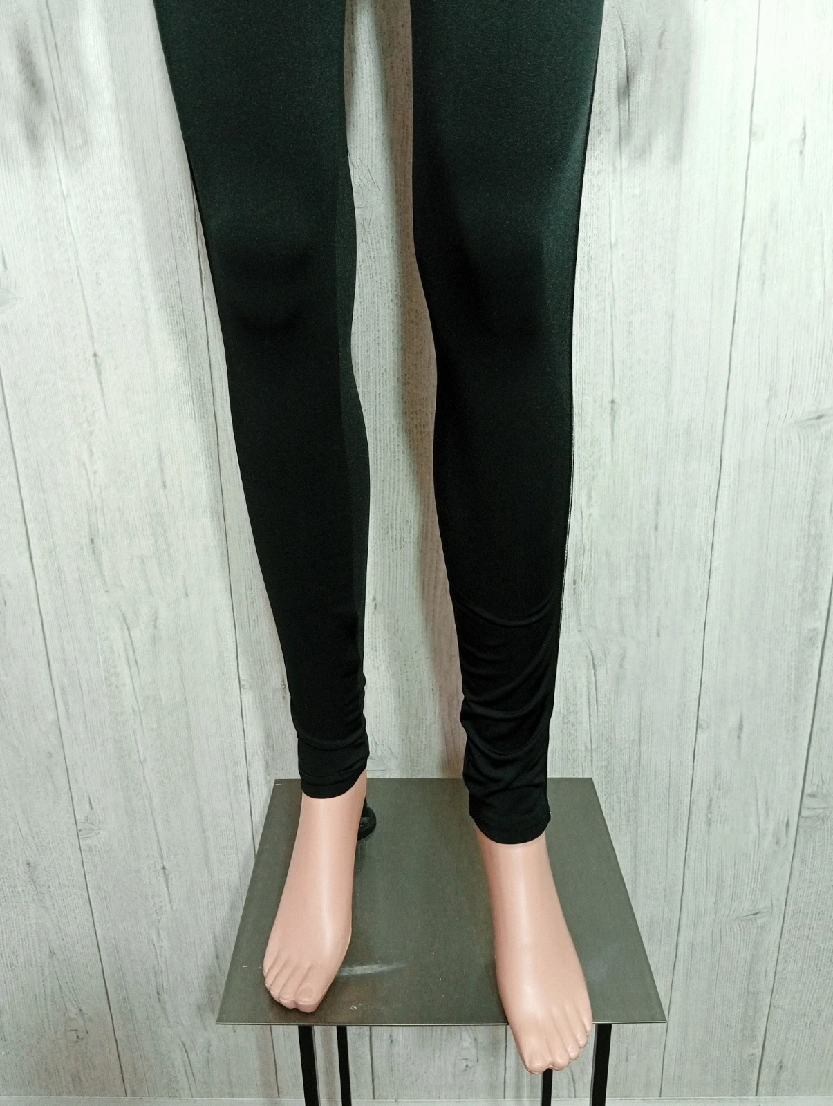 Leggins femme - Taille M/38- zeeman - couleur noir et argente – Zeeman – taille M / 38 / 10 3