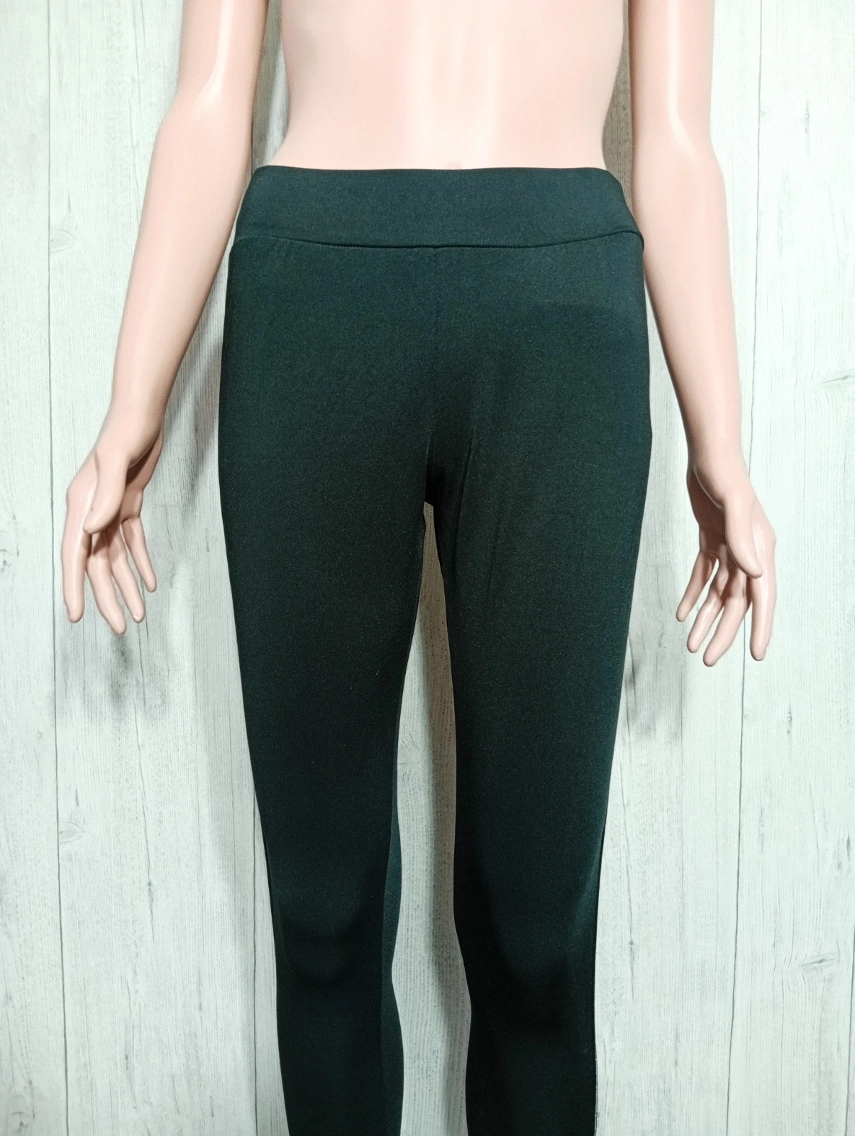 Leggins femme - Taille M/38- zeeman - couleur noir et argente – Zeeman – taille M / 38 / 10 2