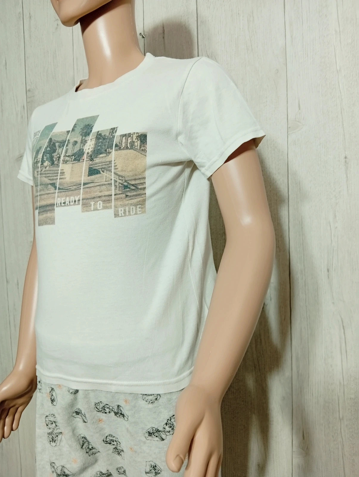 T-shirt garcon- Taille 6 ans (114/119 cm) - kiabi- couleur blanc – Kiabi – taille 6 ans / 116 cm 5
