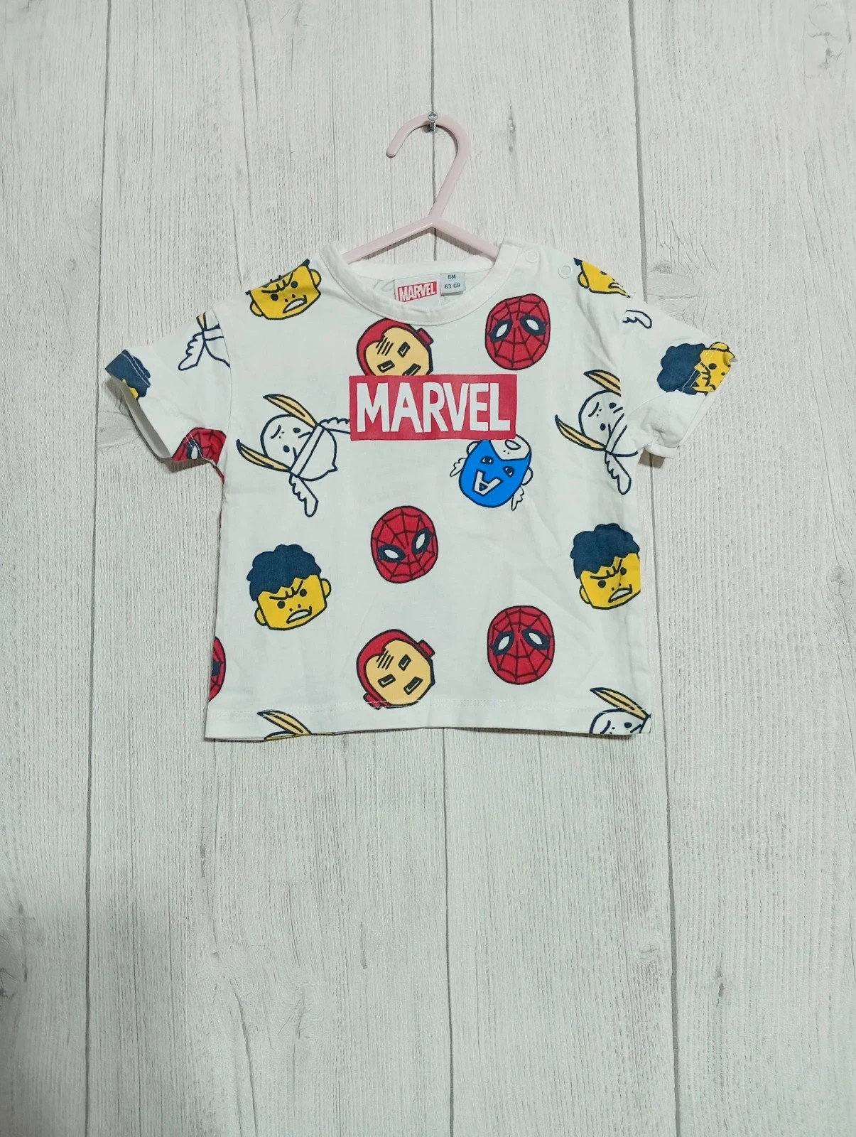 T-shirt garcon - Taille 6 mois ( 63/69 cm) - Marvel - couleur blanc multicolore