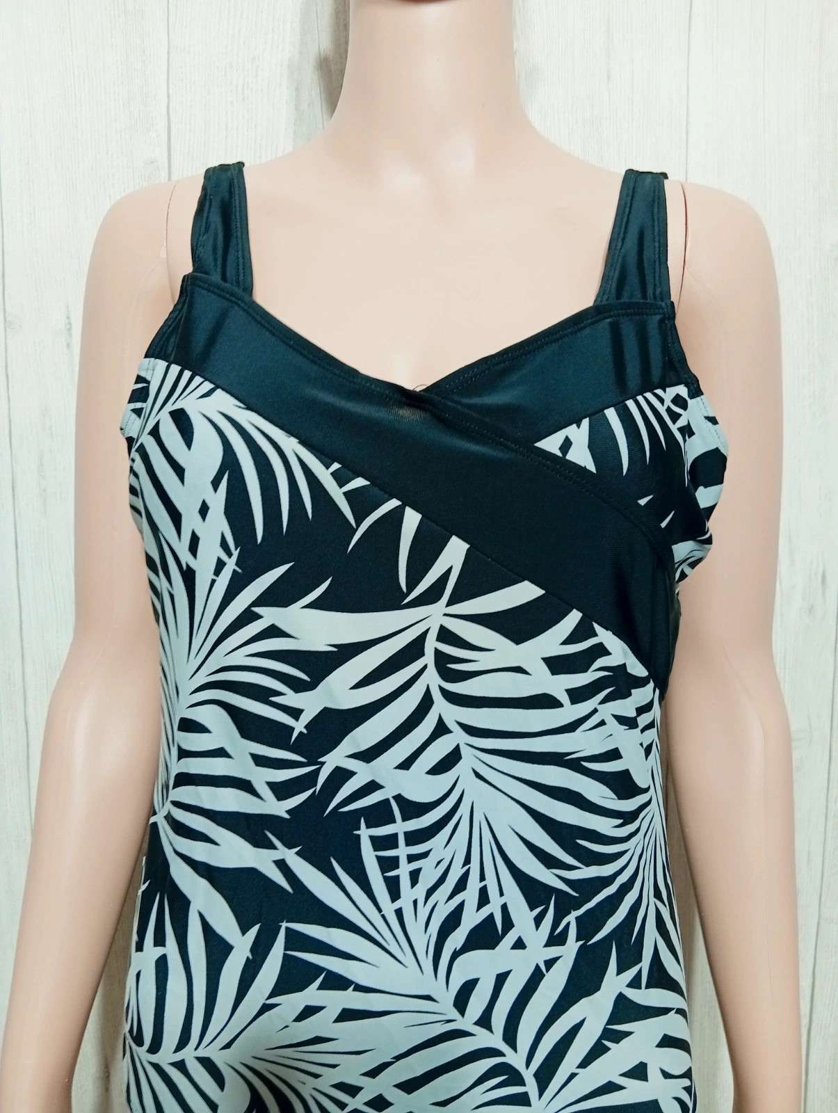 Maillot de bain 1 pièce femme- taille XL/42 - Zeeman - couleur noir et gris – Zeeman – taille XL / 42 / 14 2