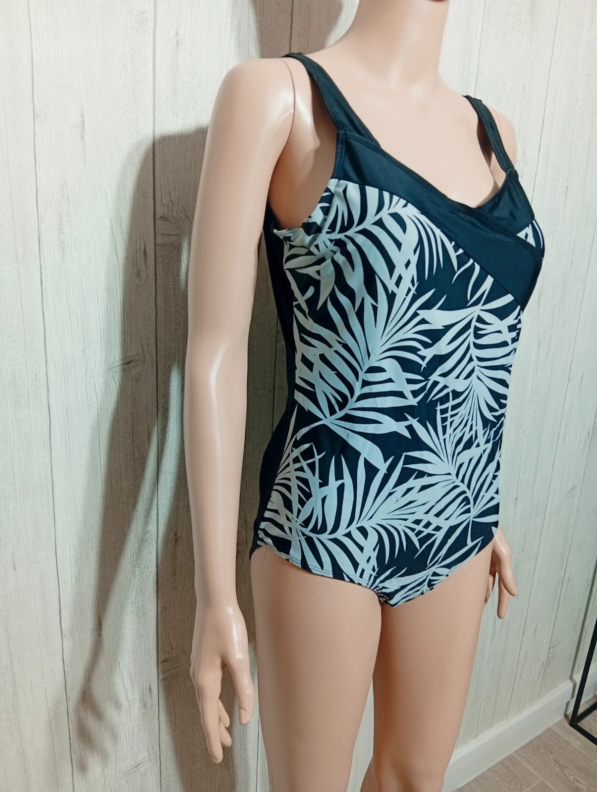 Maillot de bain 1 pièce femme- taille XL/42 - Zeeman - couleur noir et gris – Zeeman – taille XL / 42 / 14 4