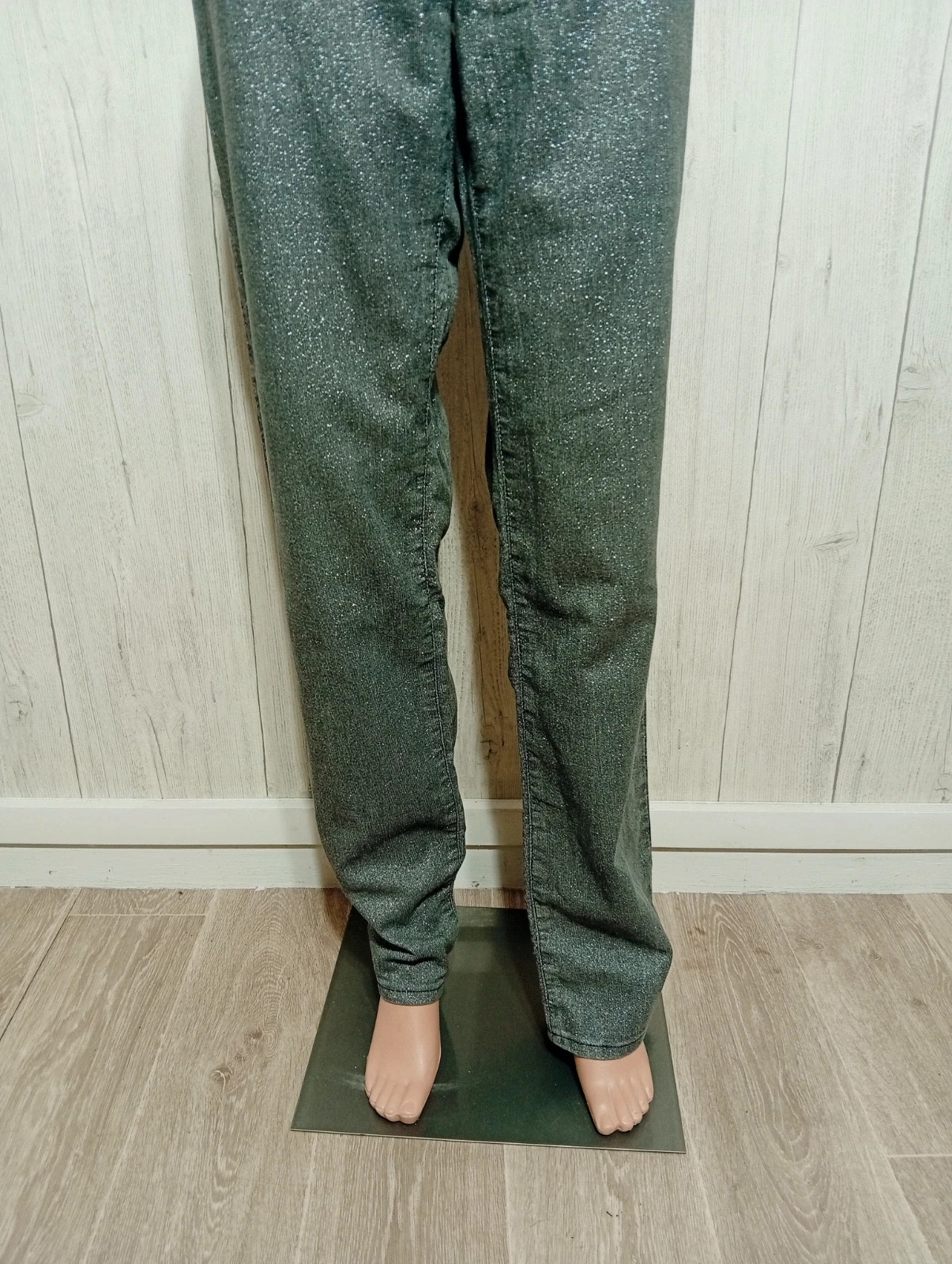 Pantalon femme - taille XL/42- Versace Jeans Couture- couleur gris argente- neuf – Versace Jeans Couture – taille XL / 42 / 14 3