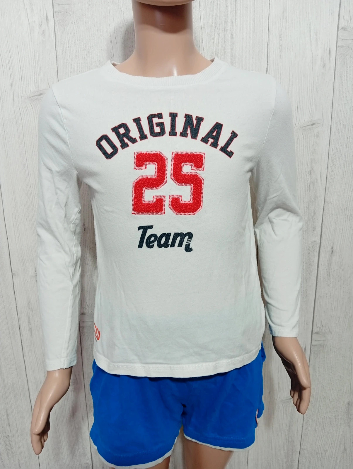 T-shirt manche longue - taille 8 ans (126 cm) - Kiabi - couleur blanc noir et rouge – Kiabi – taille 8 ans / 128 cm