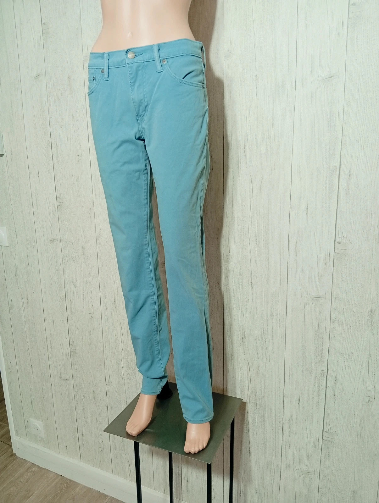 Jeans femme - taille L/40 ( W30/L34) - Levi Strauss&Co -couleur bleu – Levi Strauss & Co. – taille L / 40 / 12 5