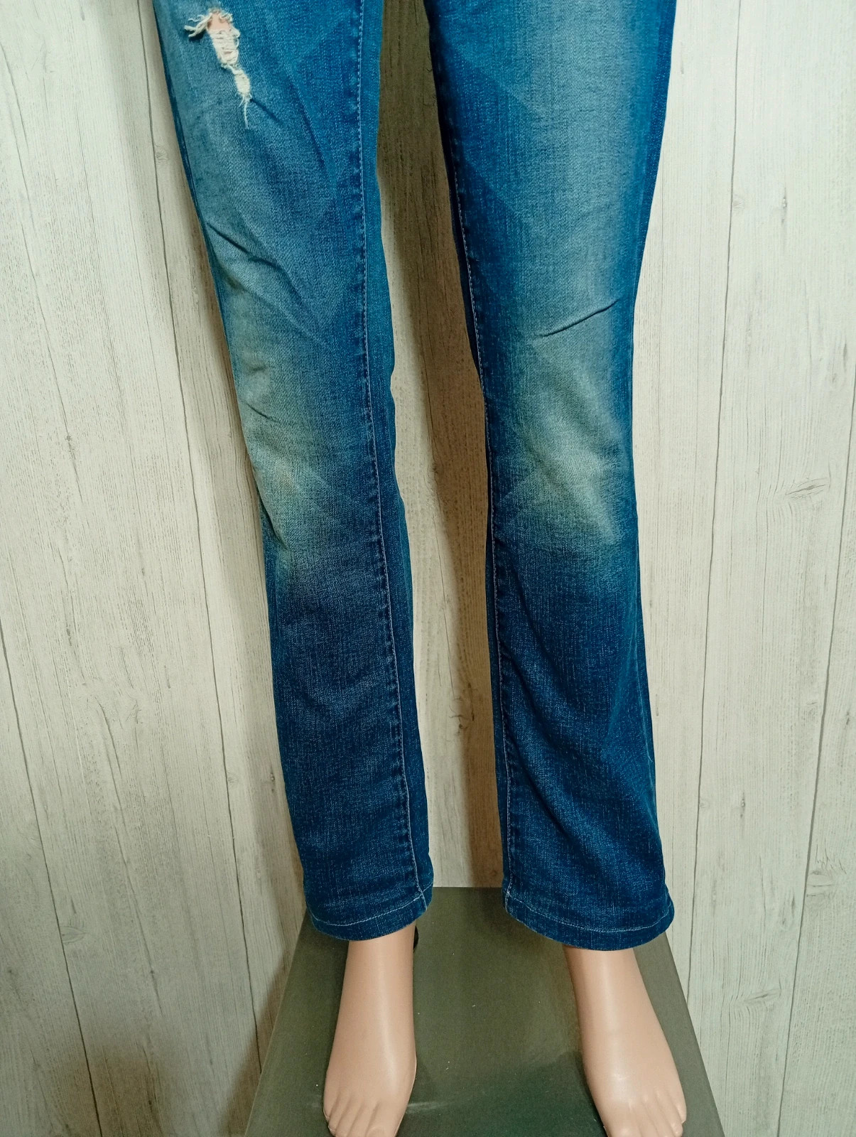 Jeans femme - taille M/38 - Guess - couleur marrine – GUESS – taille M / 38 / 10 3