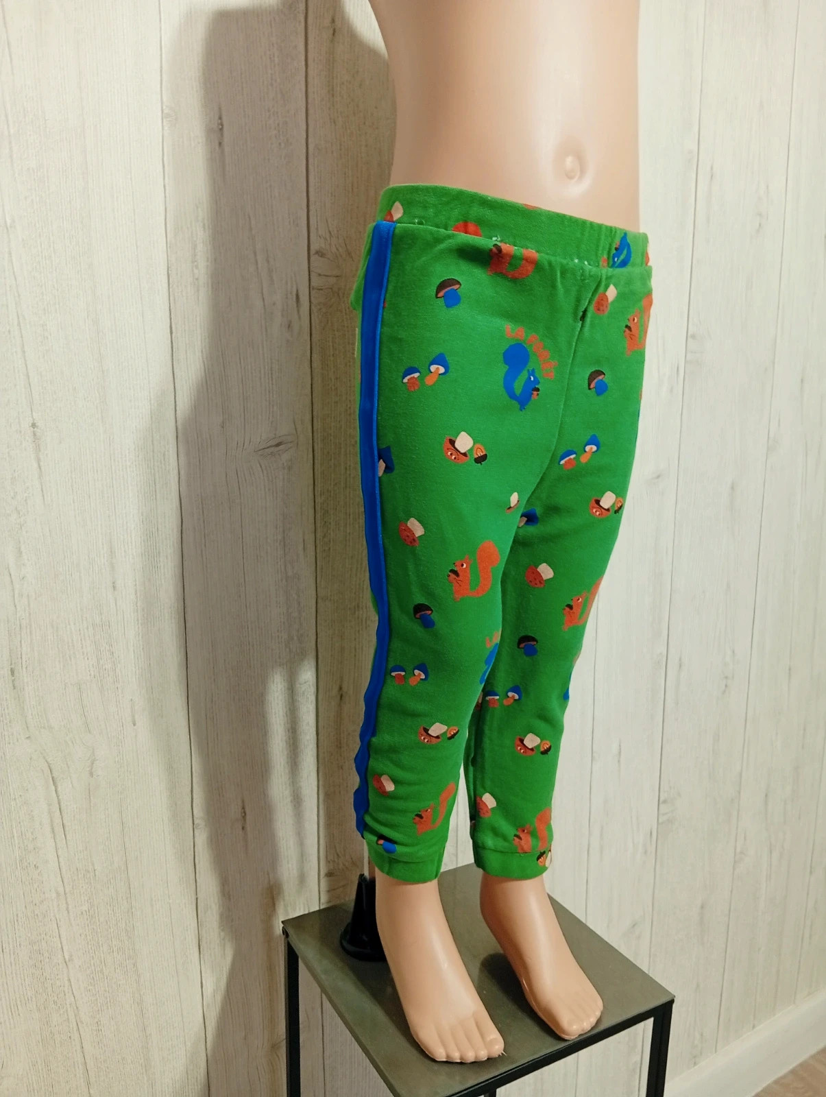 Pantalon garcon Taille 3 ans ( 94 cm) - kiabi -couleur vert multicolore – Kiabi – taille 3 ans / 98 cm 3