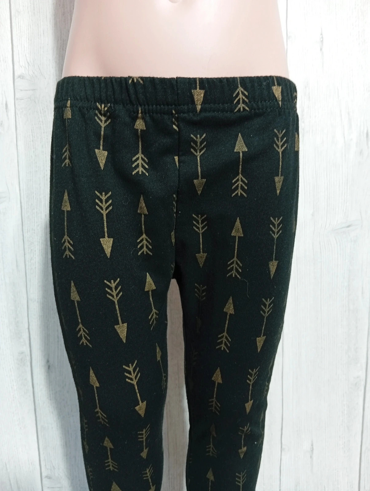 Leggins fille - Taille 7 ans ( 120 cm)- Couleur noir et dore – taille 7 ans / 122 cm 2