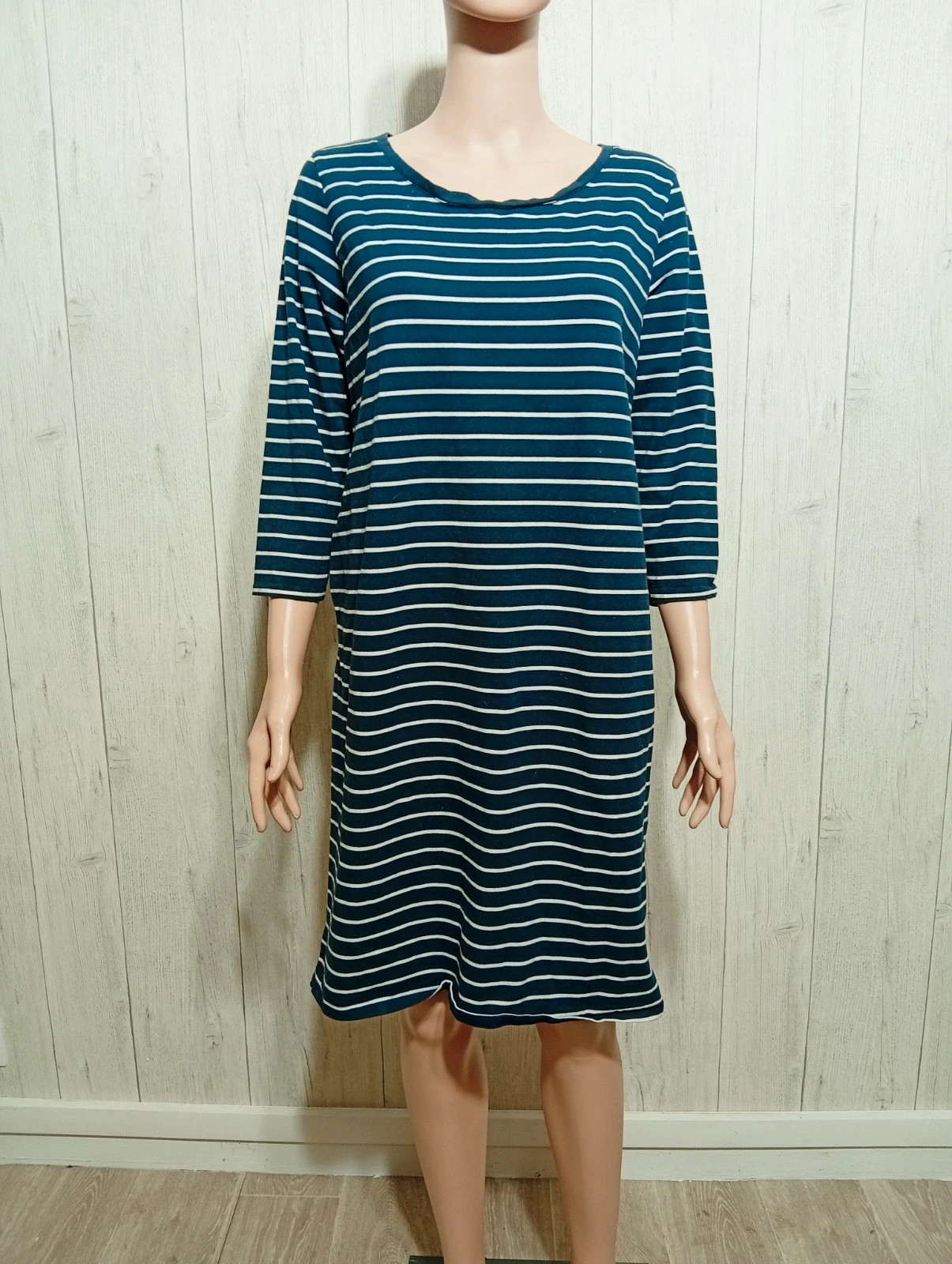 Robe femme - Taille XL/42 - Kiabi - couleur marine et blanc – Kiabi – taille XL / 42 / 14