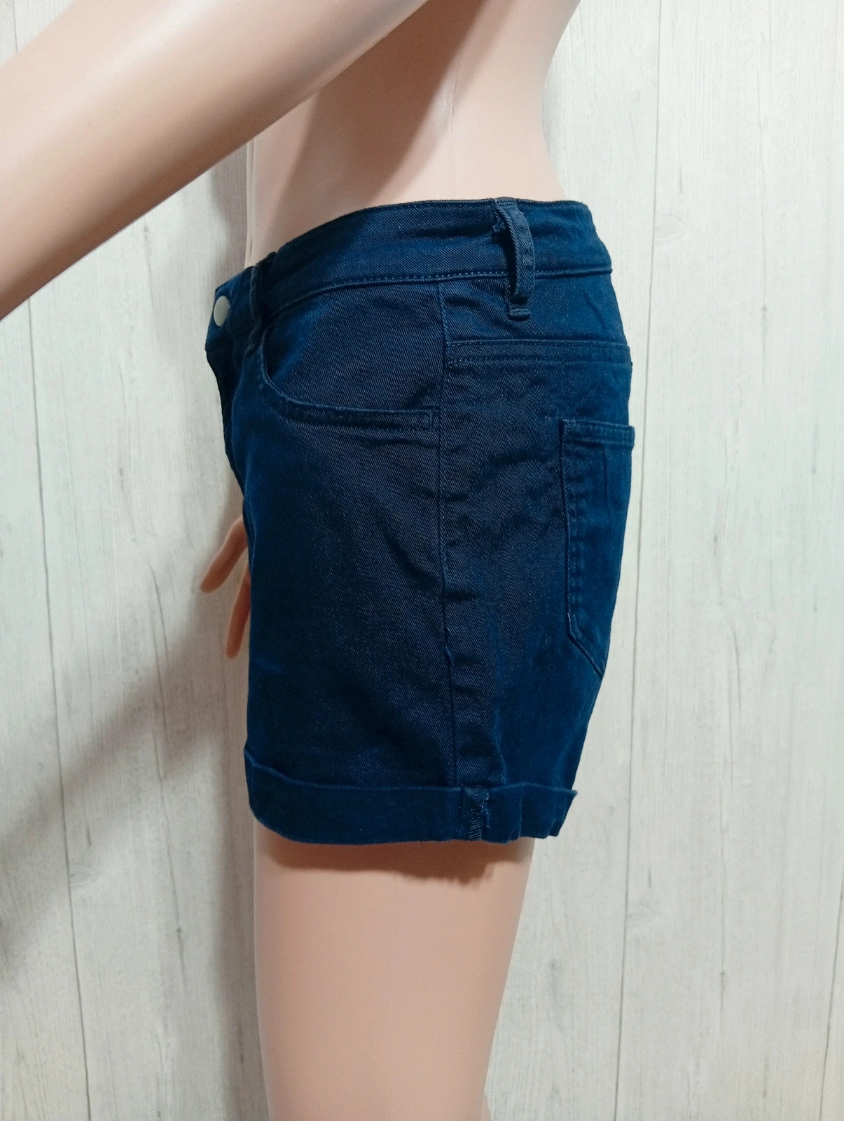 Short en jeans femme - Taille M/38- H&M- couleur marine – H&M – taille M / 38 / 10 5