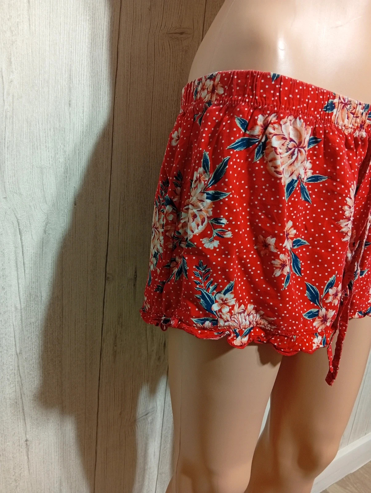 Short femme - Taille M/38 - Live to Lounge - couleur rouge – Love to Lounge – taille M / 38 / 10 3