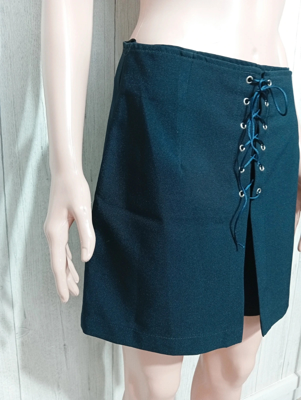 Jupe short femme - Taille L/40 ( taille 3) - Totabela - couleur marine – totabela – taille L / 40 / 12 3