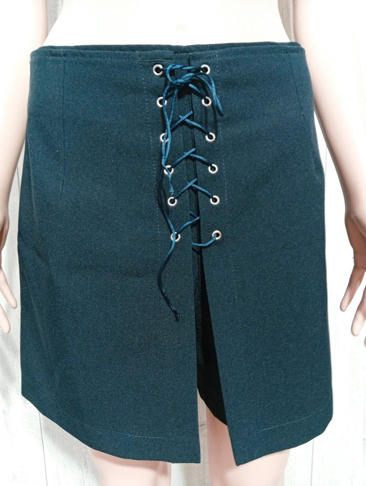 Jupe short femme - Taille L/40 ( taille 3) - Totabela - couleur marine – totabela – taille L / 40 / 12 2