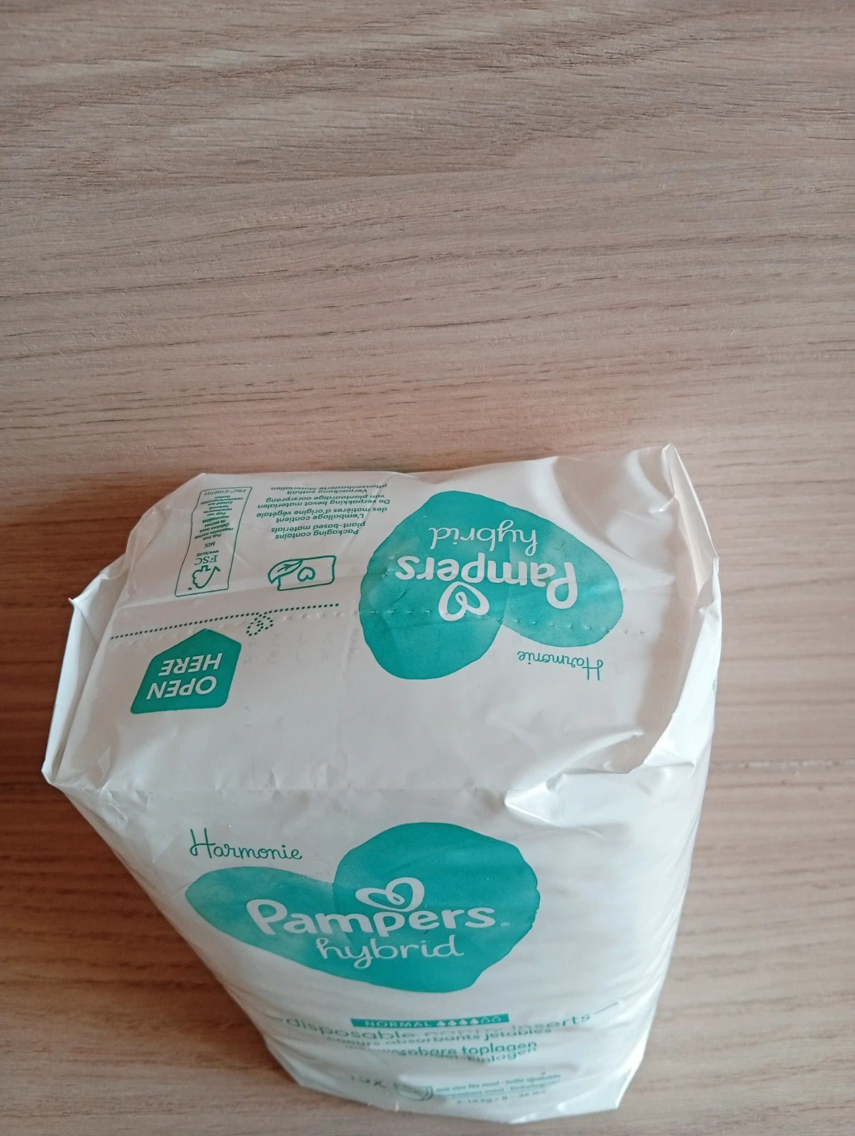 1 Paquet de couche bébé - taille 3/16 kg - pampers – taille 3–6 kg 2