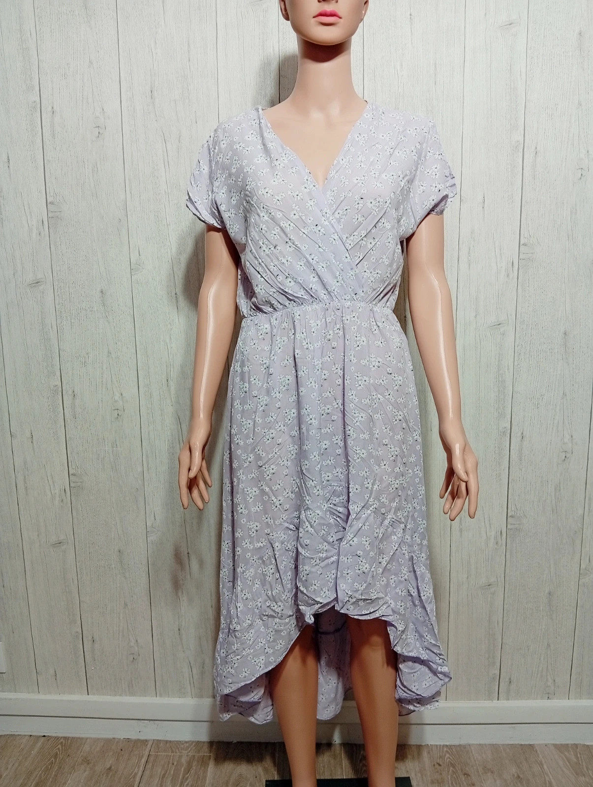 Robe femme - Taille M/38 - couleur lila et blanc – taille M / 38 / 10