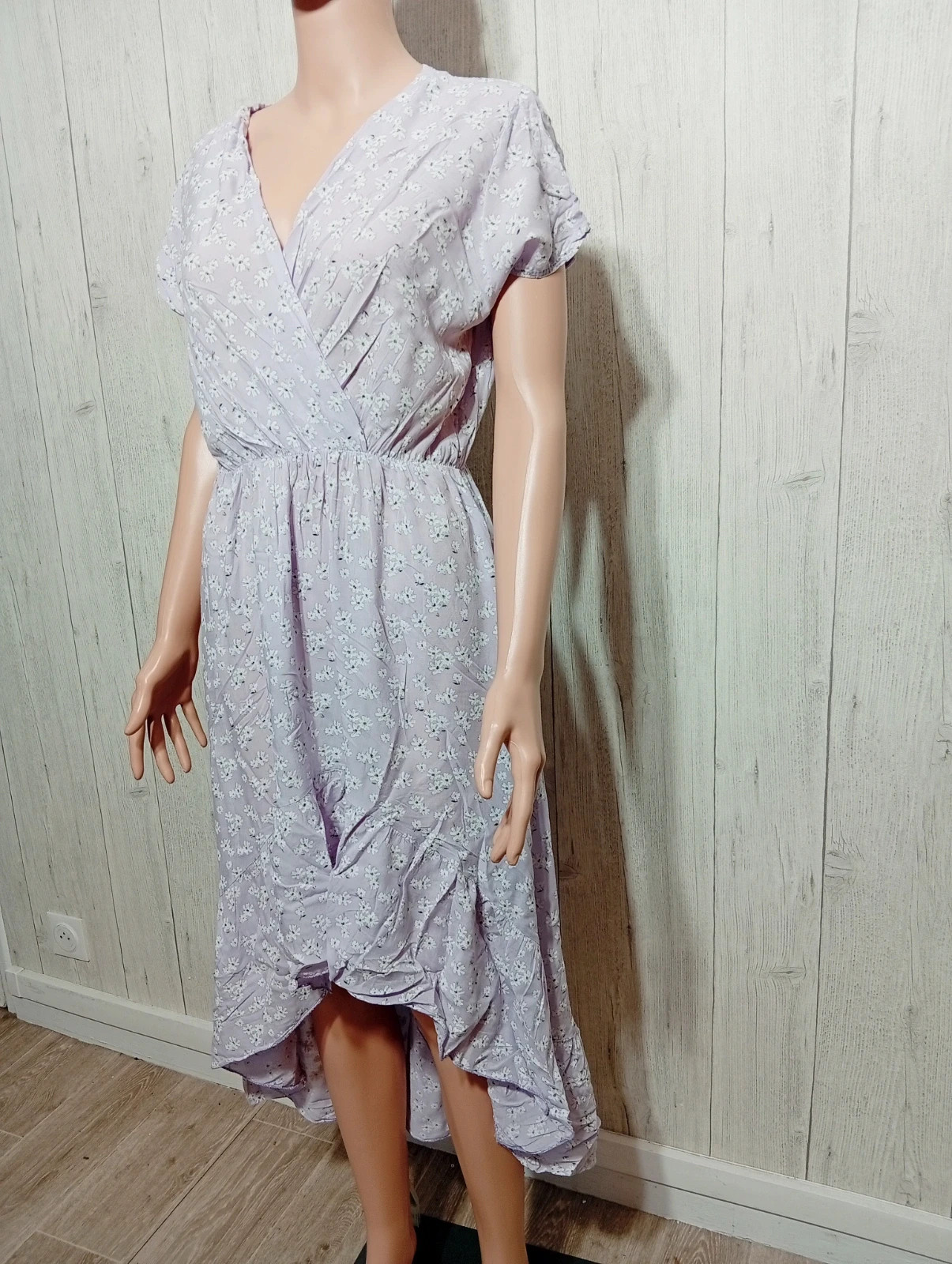 Robe femme - Taille M/38 - couleur lila et blanc – taille M / 38 / 10 5