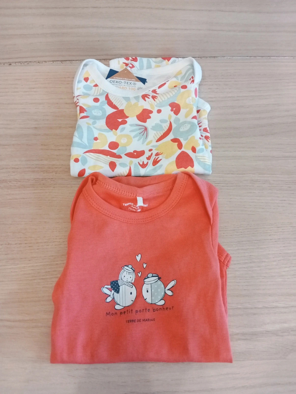 Lot de 2 bodies fille - Taille 9 mois ( 71 cm) - terre de marins - Couleur multicolore - neuf