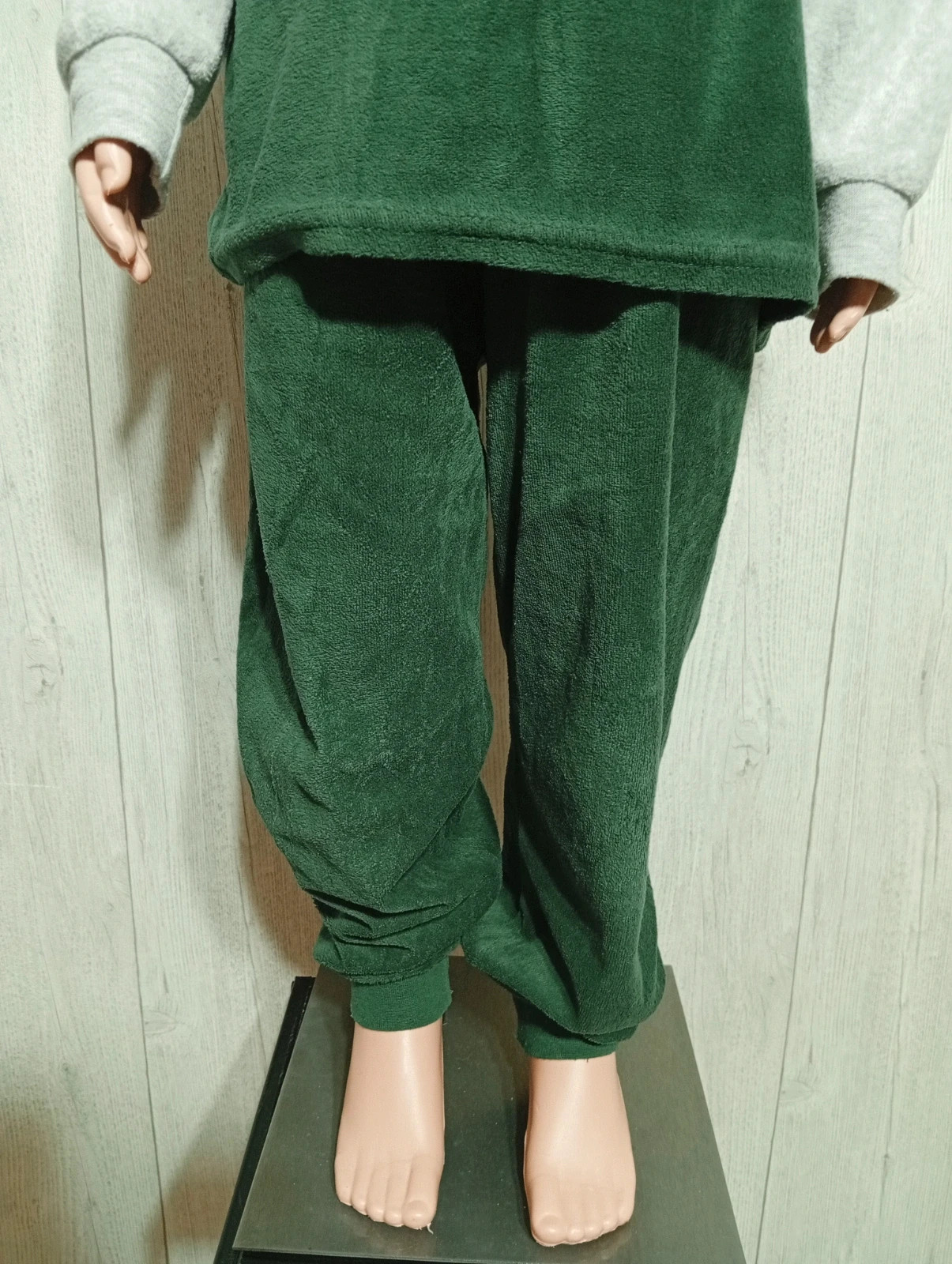 Ensemble de pyjama 2 pièces- taille 7/8 ans (122/128 cm)- zeeman- couleur vert et gris – Zeeman – taille 7 ans / 122 cm 3