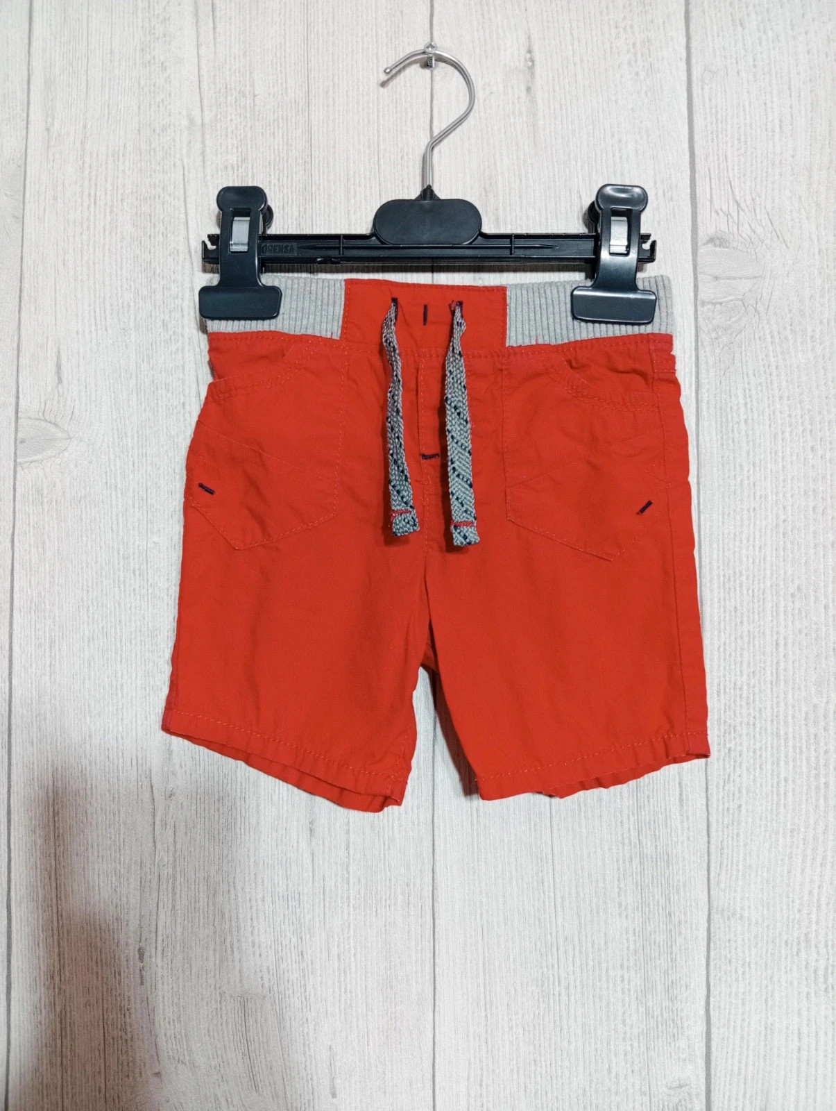 Short garcon- Taille 12 mois (74 cm) - inextenso- couleur rouge et gris