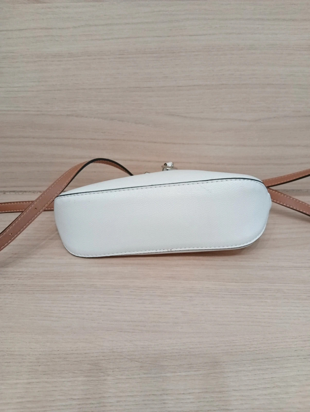 Sac à bandouliere femme -taille 15×25×7 cm - la halle - couleur blanc et marron – La Halle 3