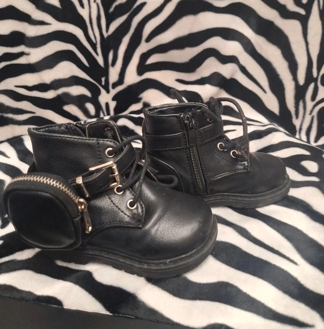 Bottines fille - Taille 22 - couleur noir – taille 22