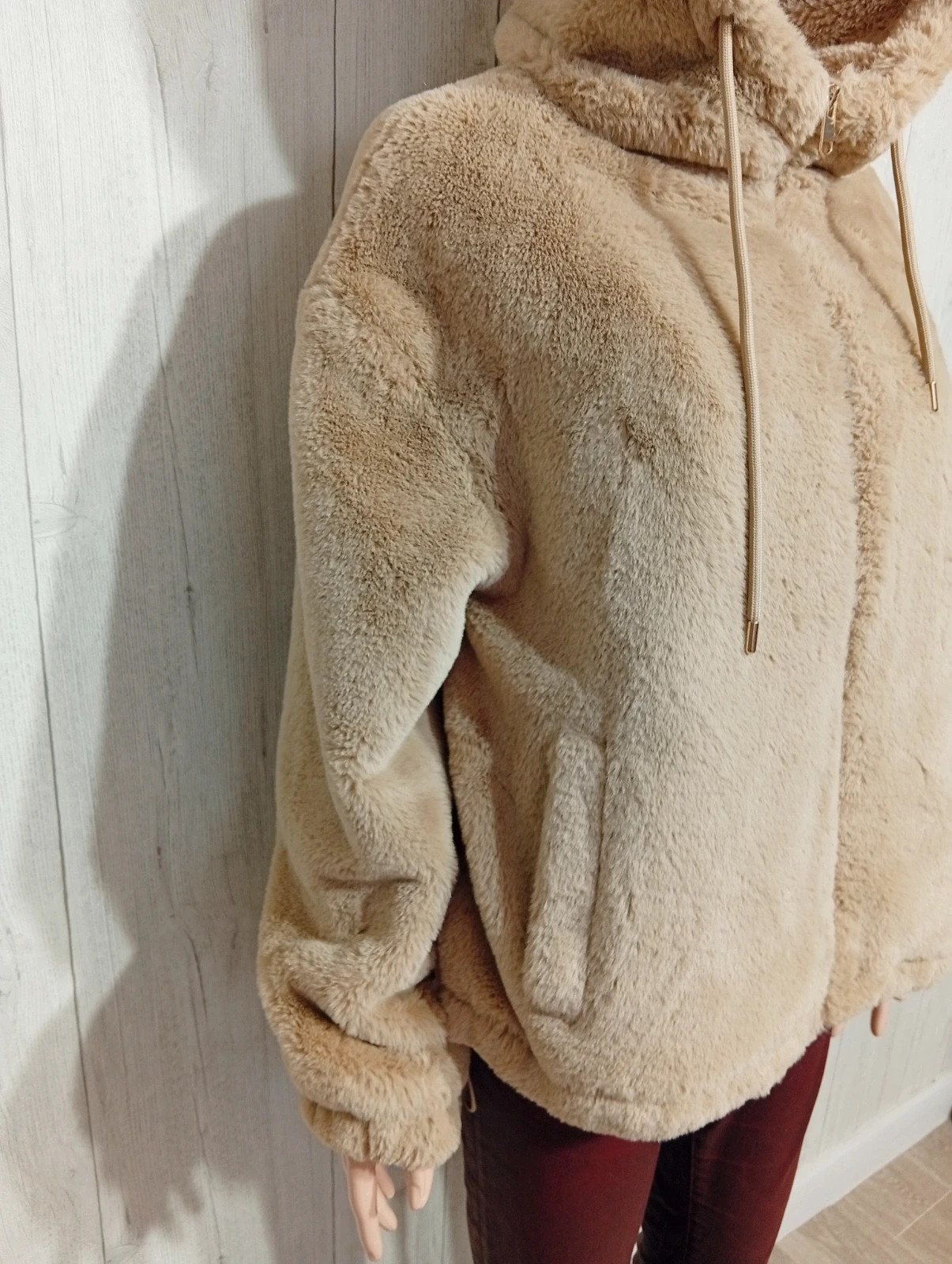 Manteau en fausse fourrure femme - stradivarius - taille M/38 - couleur marron- neuf – Stradivarius – taille M / 38 / 10 4
