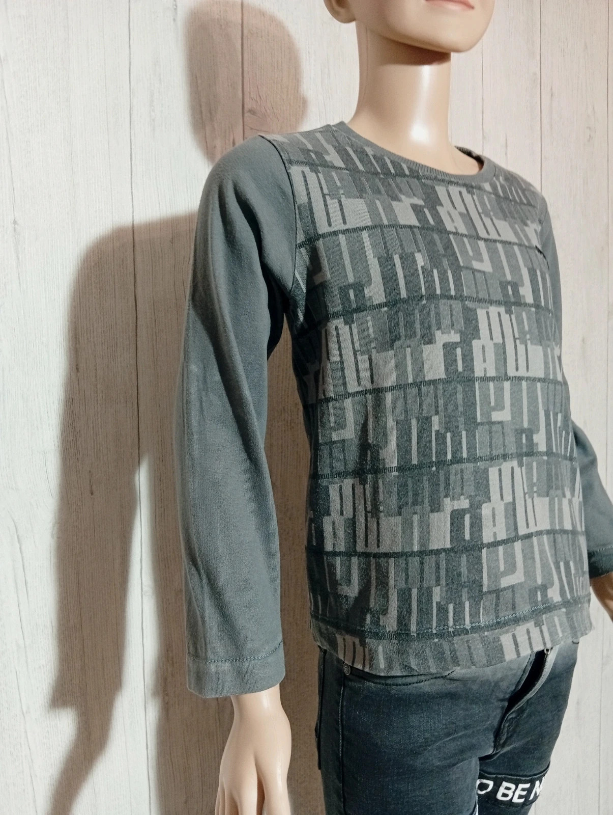 T-shirt manche longue garcon- puma- Taille 6 ans - de couleur gris – Puma – taille 6 ans / 116 cm 4