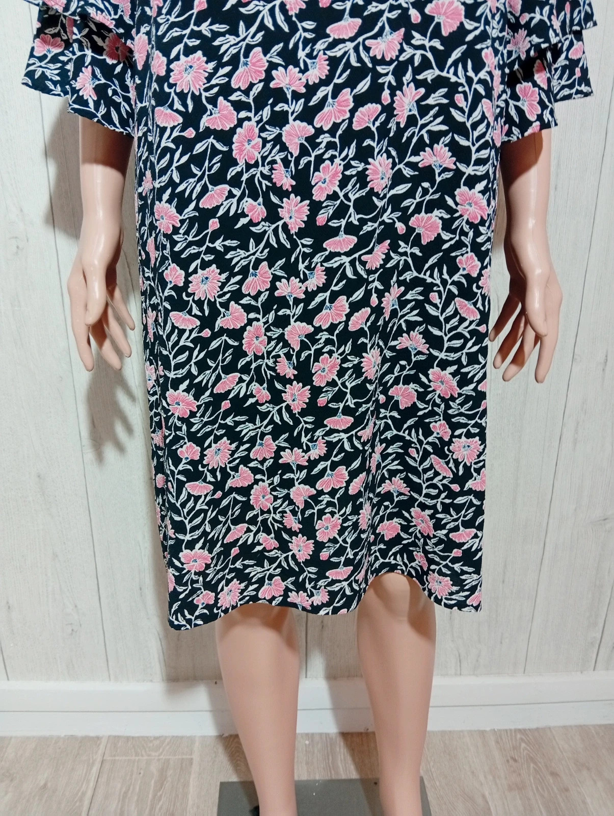 Robe femme - Taille M&S mode - taille 46 - de couleur noir ,blanc , rose – M&S Mode – taille XXXL / 46 / 18 3