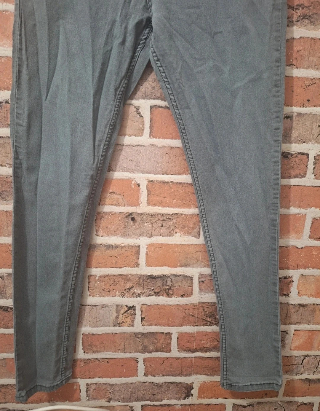 Jeans femme - kiabi - Taille XL/42 - de couleur gris – Kiabi – taille XL / 42 / 14 3