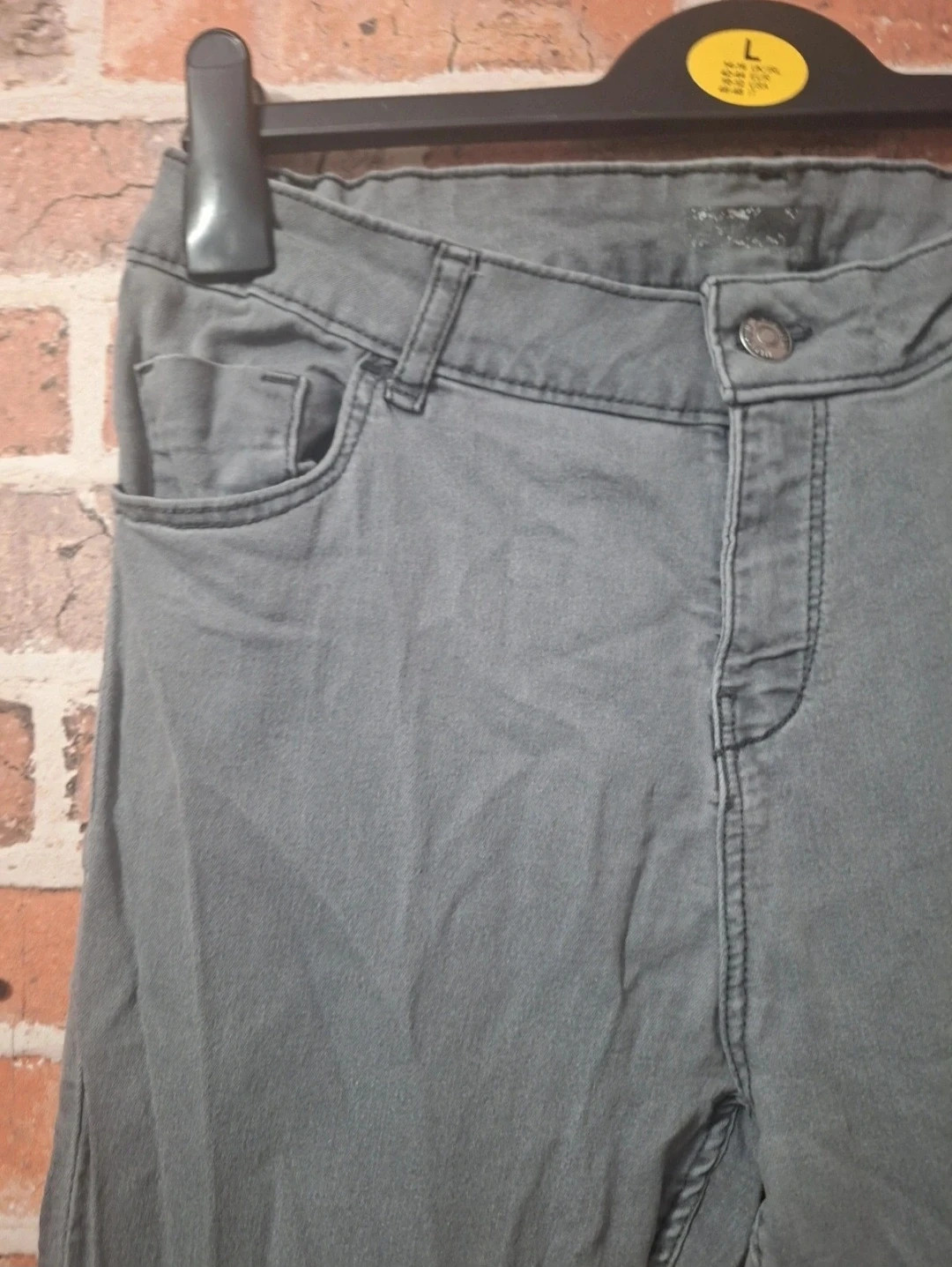 Jeans femme - kiabi - Taille XL/42 - de couleur gris – Kiabi – taille XL / 42 / 14 4