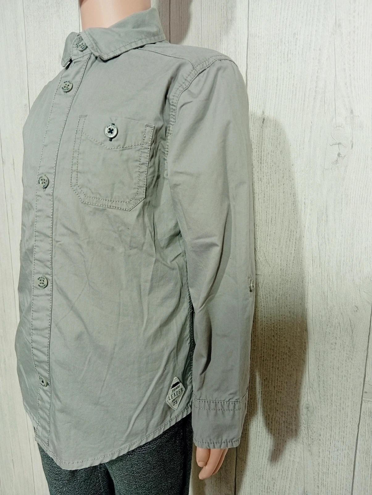 Chemise garcon kiabi Taille 5 ans ( 108/113 cm) de couleur gris – Kiabi – taille 5 ans / 110 cm 5