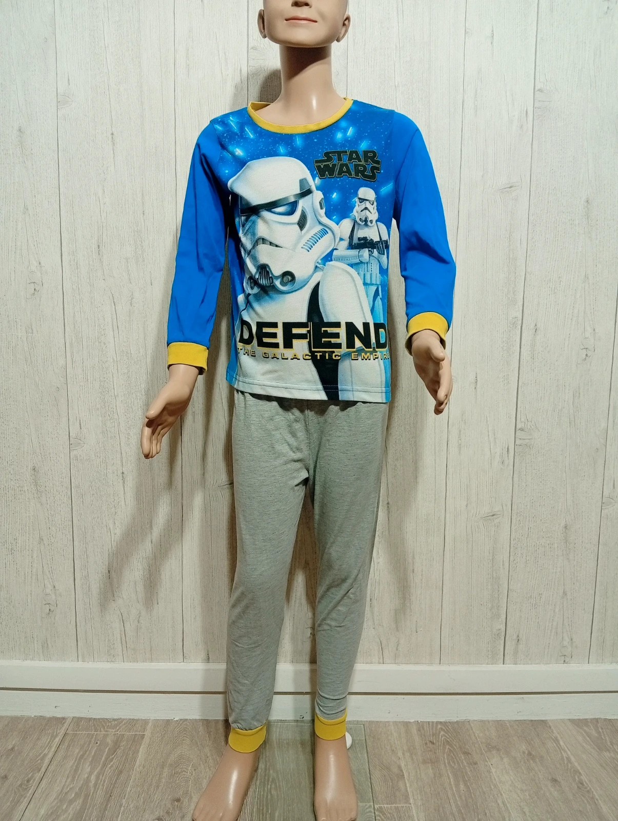 Pyjama 2 pièces garcon - star wars - taille 8 ans (128 cm) - de couleur gris bleu multicolore