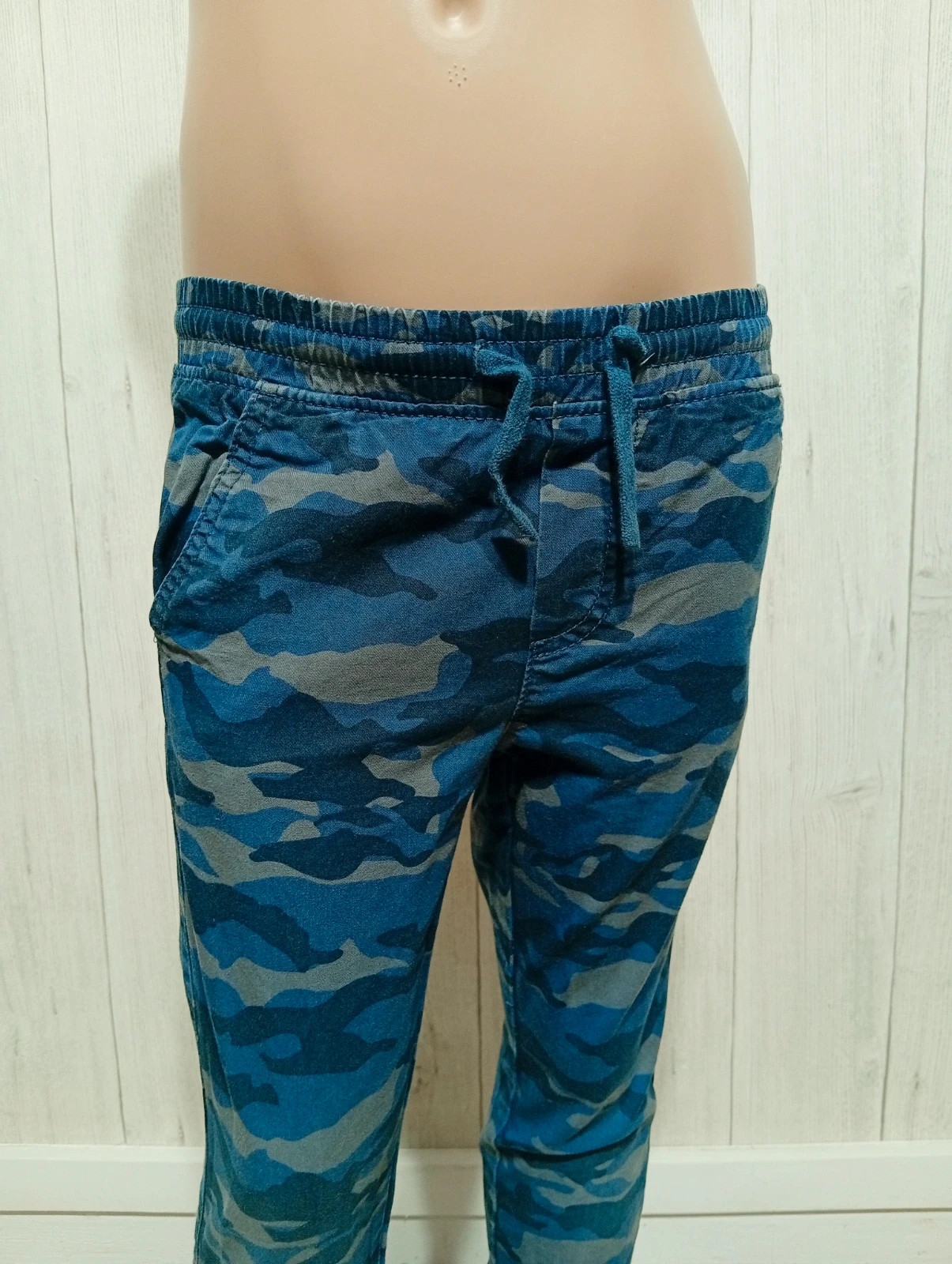 Pantalon garcon - Taille 7 ans (120/125cm) - kiabi - de couleur marine et gris – Kiabi – taille 7 ans / 122 cm 2