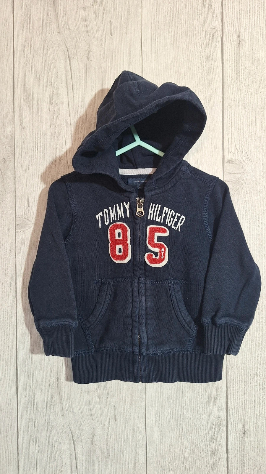 Gilet garcon tommy hilfiger taille 12/18mois (80 cm)