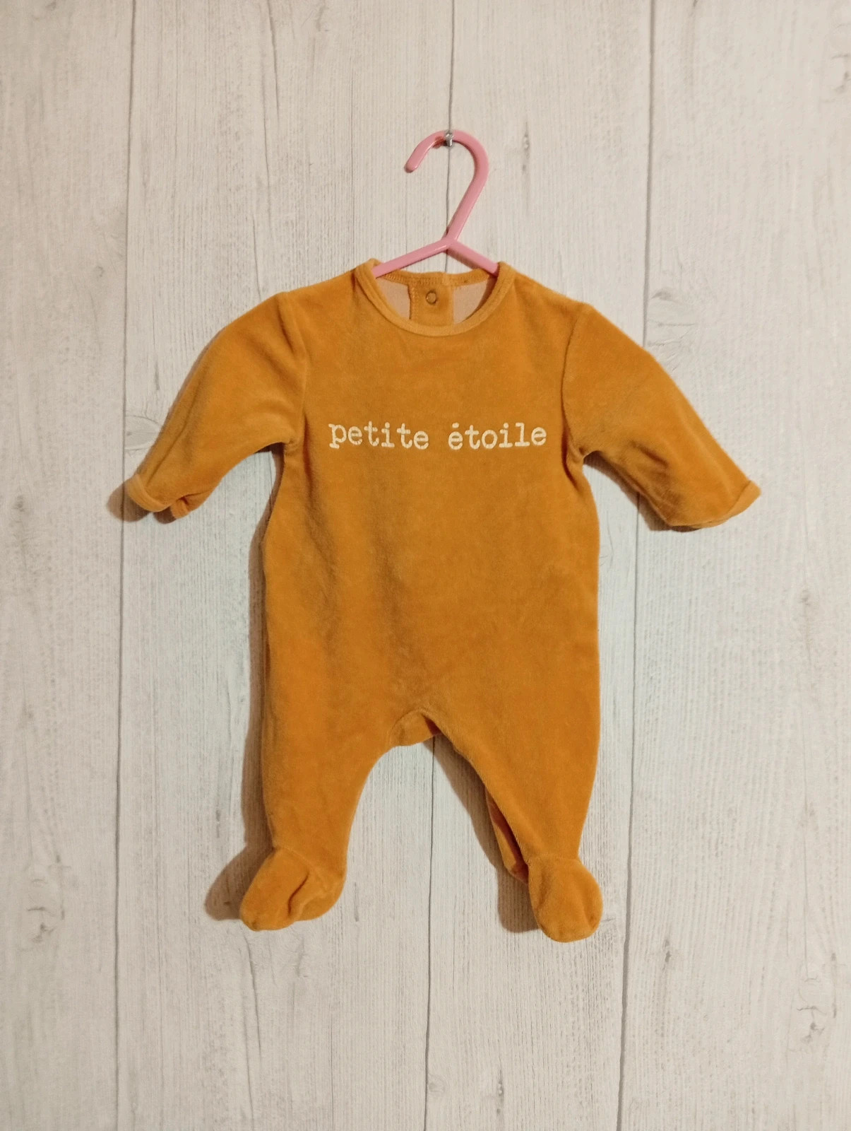 Pyjama fille kiabi 1mois ( 52/55 cm) – Kiabi – taille 1-3 mois / 56 cm