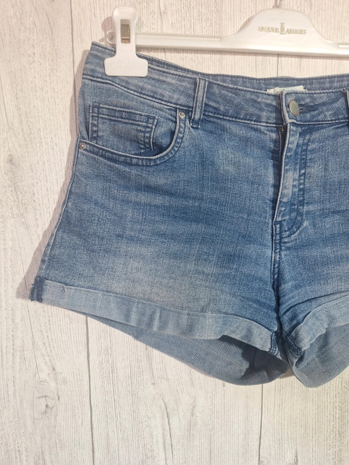 Short femme H&M taille S/36 – H&M – taille S / 36 / 8 2