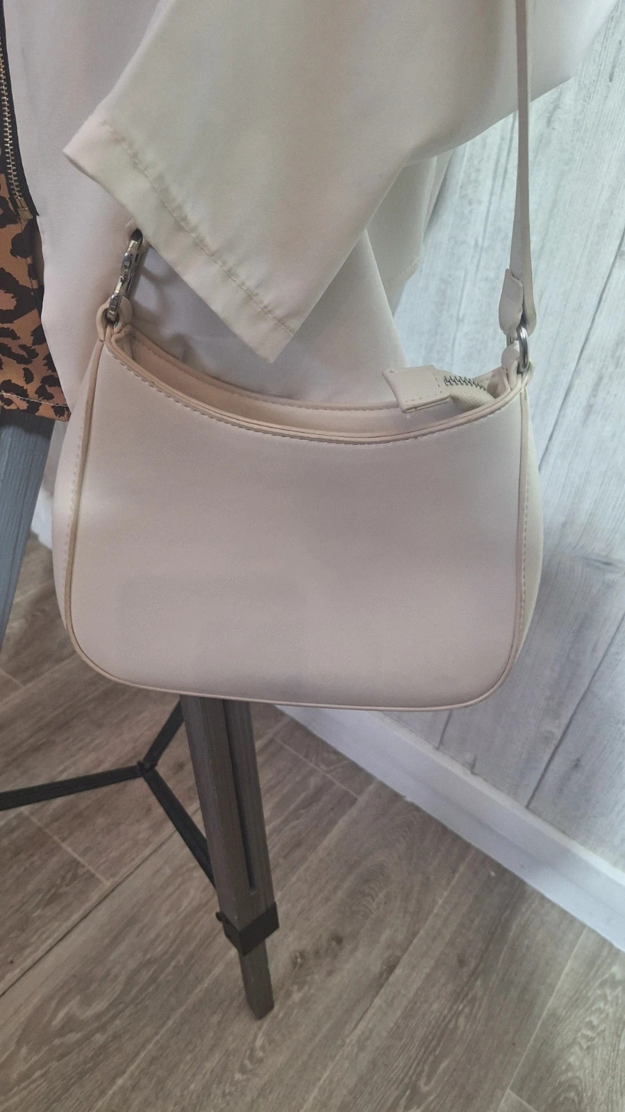 Sac femme bershka de couleur beige – Bershka 4