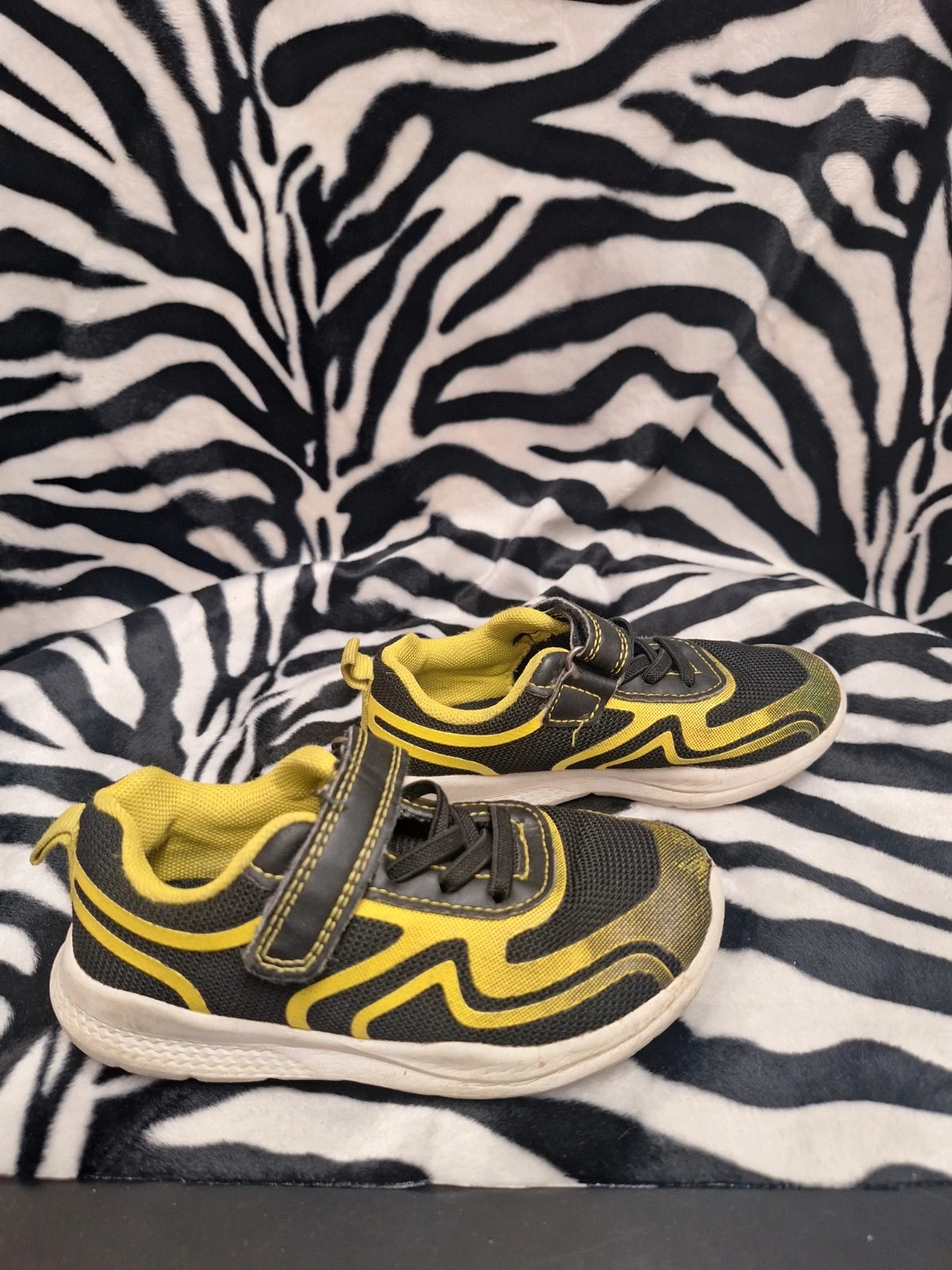 Chaussures garçon creeks Taille 26