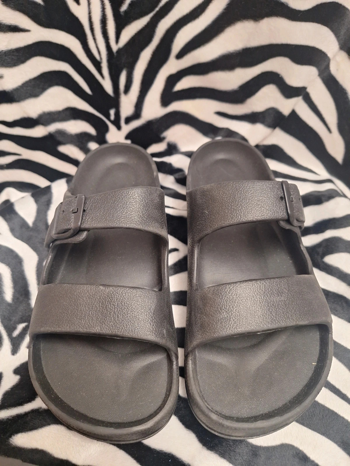 Sandales homme primark Taille 38 – Primark – taille 38 2